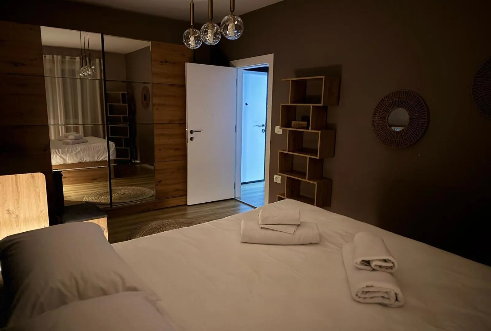 Charming Escape Tirana 아파트