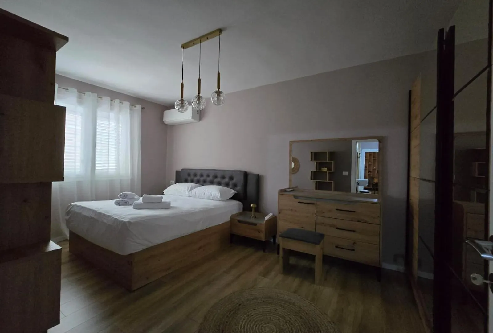 Charming Escape Tirana 아파트