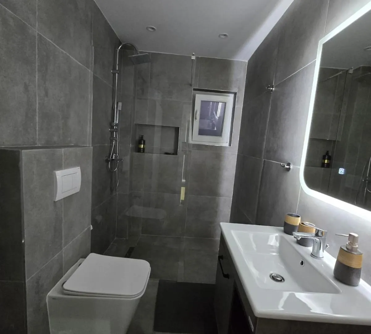 Charming Escape Tirana 아파트 알바니아